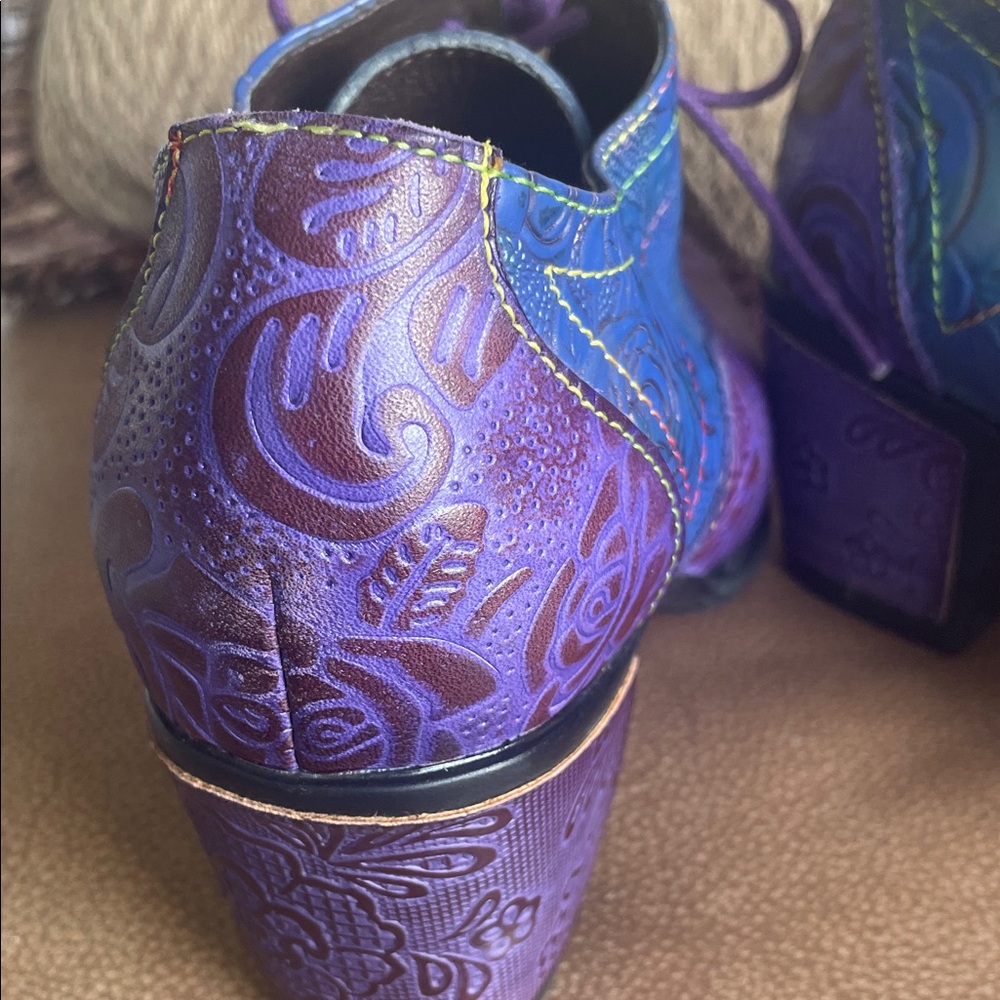 GRACOSY HANDMADE LEATHER 7.5 (38)originally $129  now $51 - Picture 9 of 9